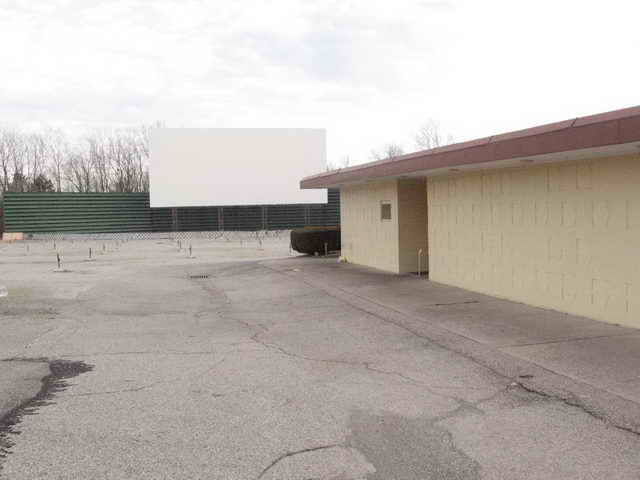 Melody 49 Drive-In - 2006 Photo (newer photo)